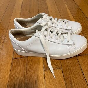 Vionic shoes sneakers white tennis Arch support women’s size 6.5